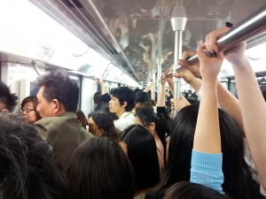 Een Nieuwe Baan, deel 4. Het was gezellig druk in de metro.